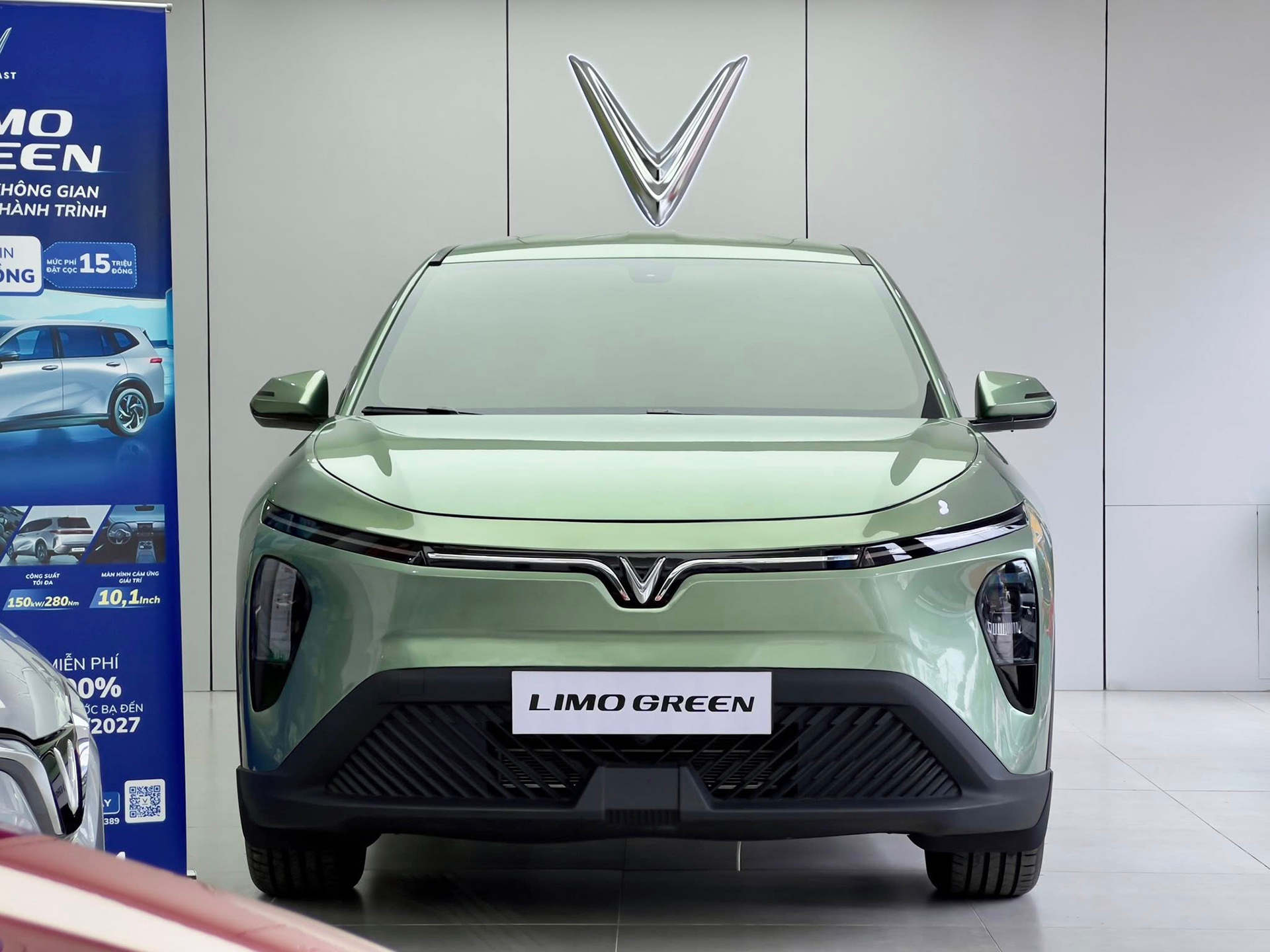 VinFast Limo Green màu xanh mint