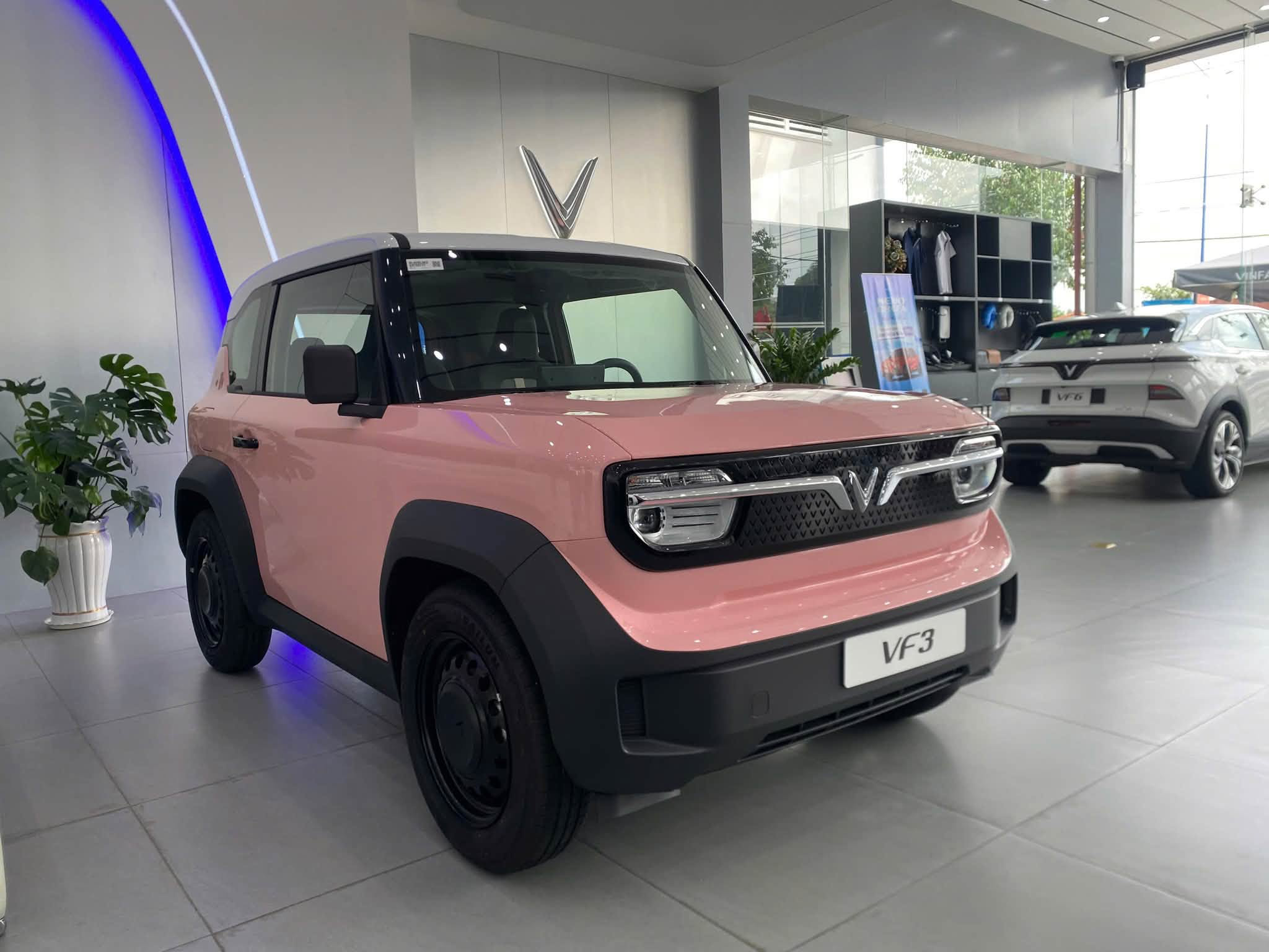 VF3 Eco màu hồng